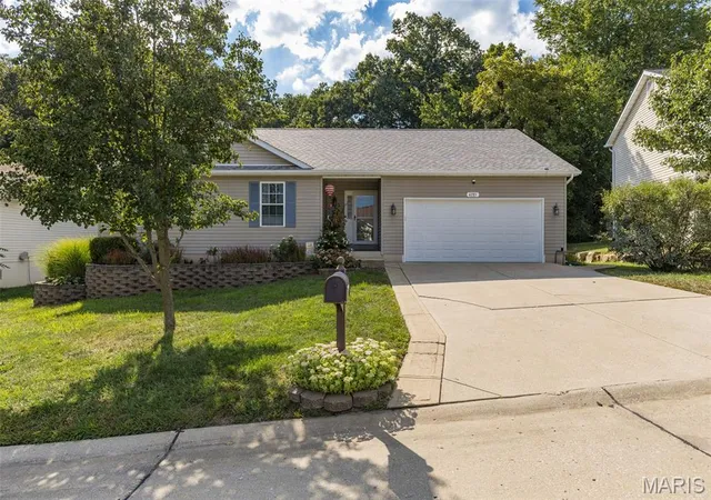 Photo 4 of Single family home for sale at 4285 NW Point Dr, House Springs, MO 63051 | MLS# MIS26055904 | Listing updated on 2026-10-09