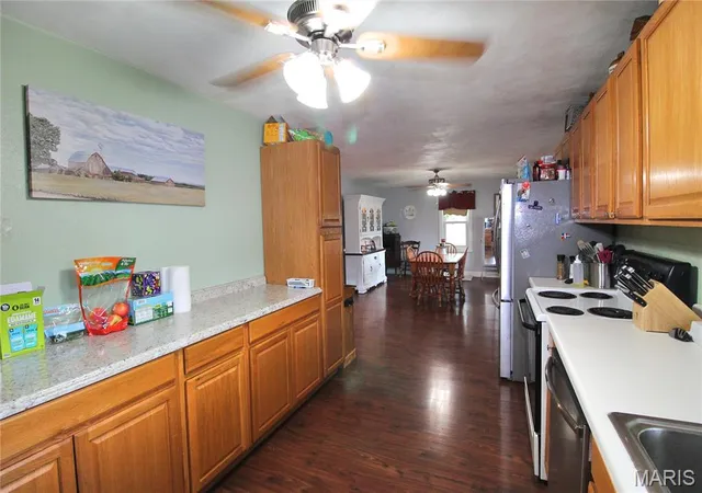 Photo 3 of Sale Pending at 822 Sparta St, St Libory, IL 62282 | MLS# MIS26055927 | Listing updated on 2026-10-05
