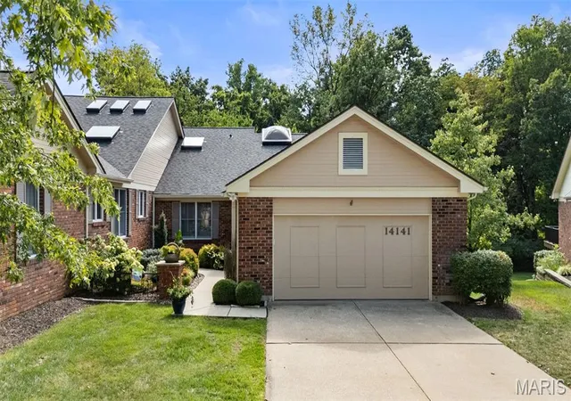 Photo 1 of Sale Pending at 14141 Baywood Villages Dr, Chesterfield, MO 63017 | MLS# MIS26055928 | Listing updated on 2026-09-12