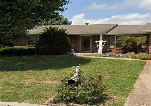 Photo 1 of Sale Pending at 543 Westwood Pl, Festus, MO 63028 | MLS# MIS26055933 | Listing updated on 2026-08-30