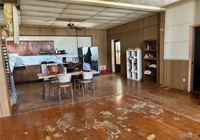 Photo 35 of Sale Pending at 610 Clay St, Wellsville, MO 63384 | MLS# MIS26055934 | Listing updated on 2026-08-31
