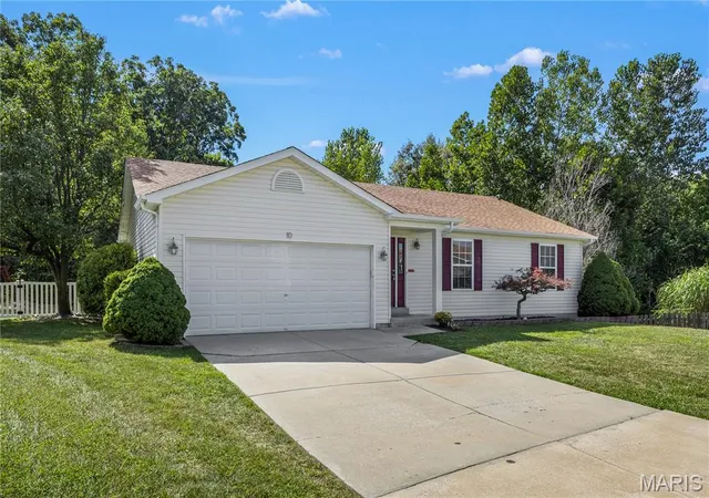 Photo 2 of Single family home for sale at 10 Bridle Spur Ct, Wright City, MO 63390 | MLS# MIS26055938 | Listing updated on 2026-09-06