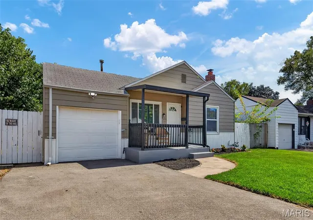 Photo 3 of Single family home for sale at 8640 S Grand Ave, Saint Louis, MO 63125 | MLS# MIS26055940 | Listing updated on 2026-09-08