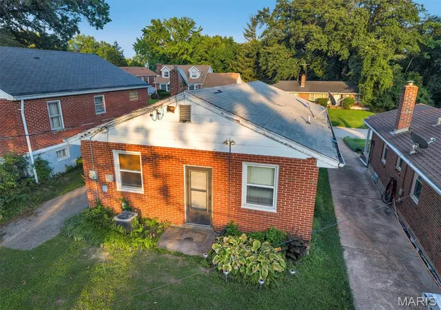 Photo 3 of Single family home for sale at 4707 Begg Blvd, Saint Louis, MO 63121 | MLS# MIS26055953 | Listing updated on 2026-09-05