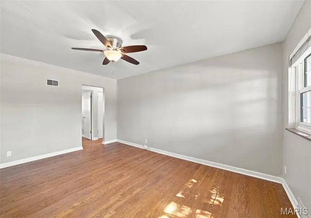 Photo 4 of Sale Pending at 9561 Lodge Pole Ln, Saint Louis, MO 63126 | MLS# MIS26055960 | Listing updated on 2026-09-05