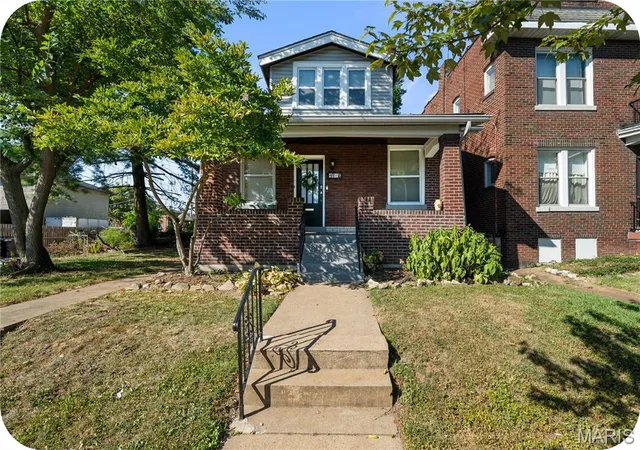 Photo 1 of Sale Pending at 4716 Milentz Ave, Saint Louis, MO 63116 | MLS# MIS26055970 | Listing updated on 2026-09-22