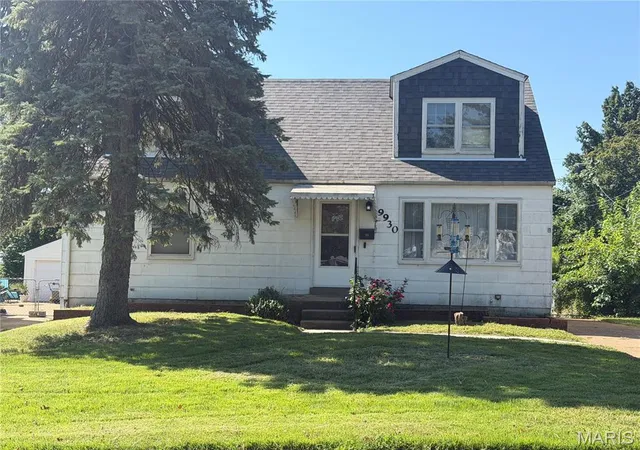 Photo 1 of Sale Pending at 9930 Iveland Dr, Overland, MO 63114 | MLS# MIS26055978 | Listing updated on 2026-09-03