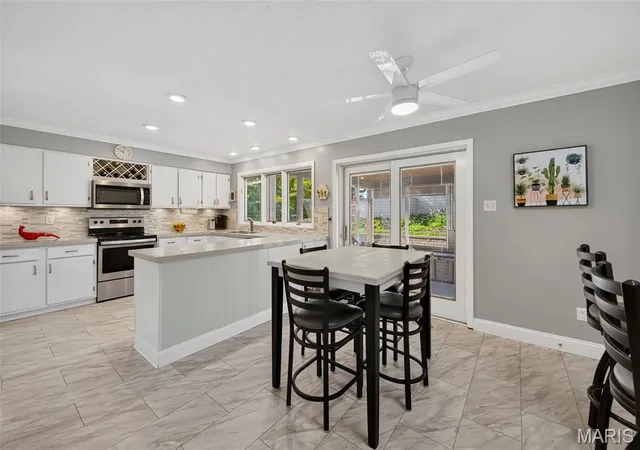 Photo 3 of Sale Pending at 4538 Bryncastle Pl, Saint Louis, MO 63128 | MLS# MIS26055996 | Listing updated on 2026-09-13