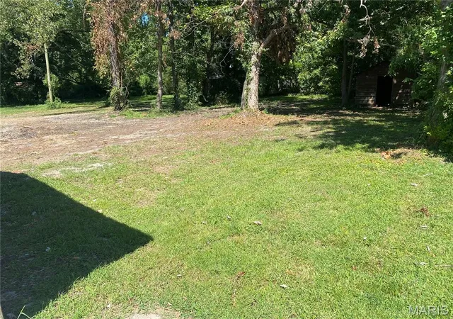 Photo 2 of Single family home for sale at 429 Arthur St, Poplar Bluff, MO 63901 | MLS# MIS26055998 | Listing updated on 2026-08-31