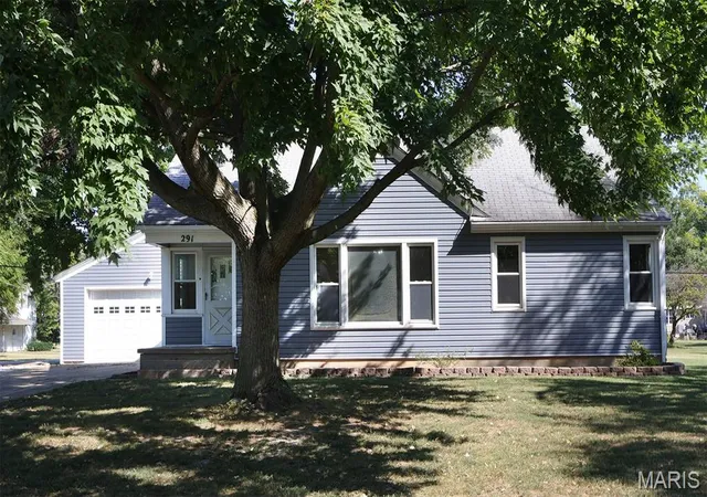 Photo 3 of Single family home for sale at 291 W 2nd Street, Beckemeyer, IL 62219 | MLS# MIS26056013 | Listing updated on 2026-09-08