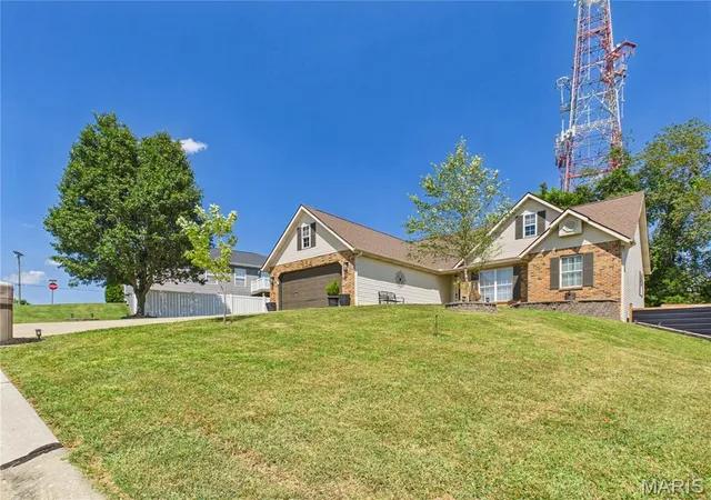 Photo 4 of Sale Pending at 854 Mulberry St, Jackson, MO 63755 | MLS# MIS26056018 | Listing updated on 2026-09-05
