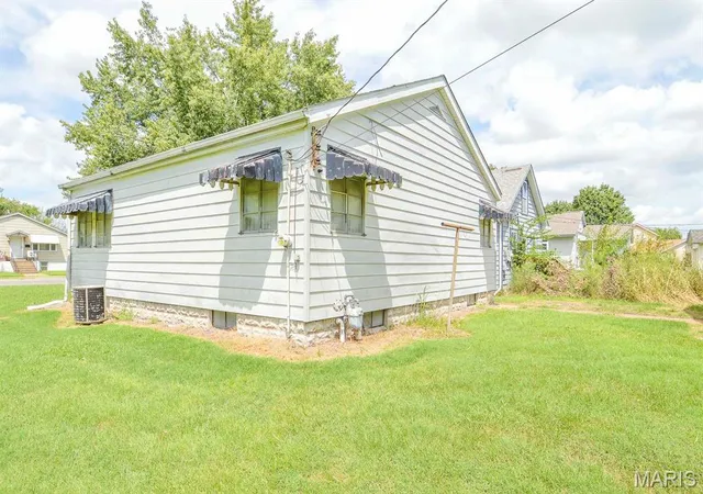 Photo 4 of Single family home for sale at 620 N 3rd Street, Dupo, IL 62239 | MLS# MIS26056034 | Listing updated on 2026-09-14
