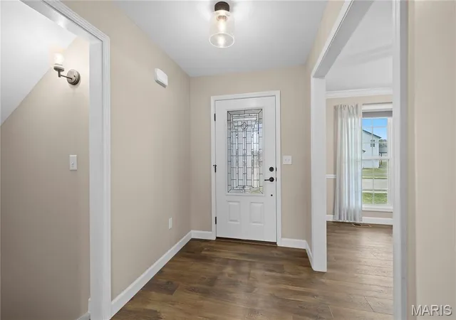 Photo 3 of Single family home for sale at 3452 Dakota Dr, Belleville, IL 62221 | MLS# MIS26056044 | Listing updated on 2026-09-05