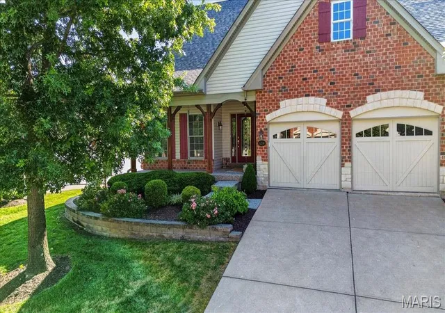 Photo 2 of Condo for sale at 1214 Silver Fern Dr, Lake Saint Louis, MO 63367 | MLS# MIS26056059 | Listing updated on 2026-09-20