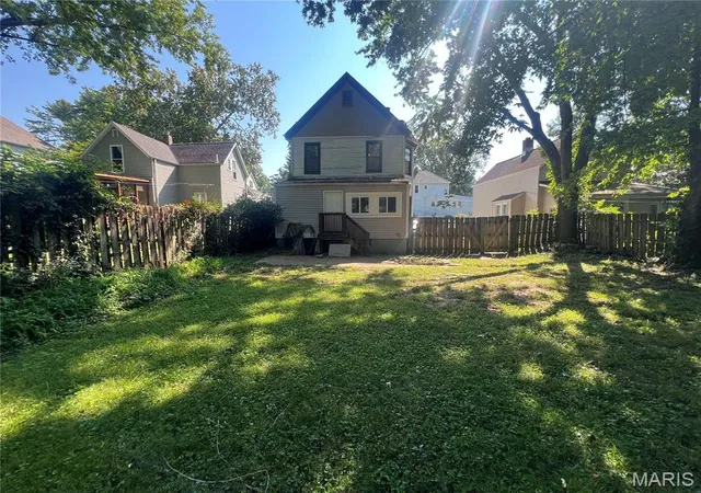 Photo 3 of Single family home for sale at 2135 Alameda Ave, Saint Louis, MO 63143 | MLS# MIS26056069 | Listing updated on 2026-09-05