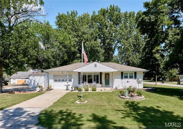 Photo 1 of Single family home for sale at 110 Cuivre St, Old Monroe, MO 63369 | MLS# MIS26056072 | Listing updated on 2026-08-31