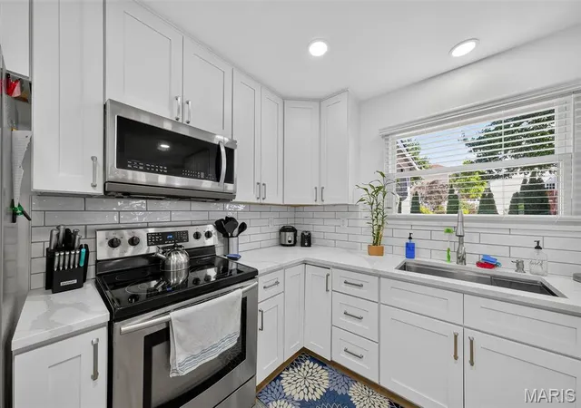 Photo 4 of Single family home for sale at 2044 Graystone Dr, Saint Charles, MO 63303 | MLS# MIS26056097 | Listing updated on 2026-09-13