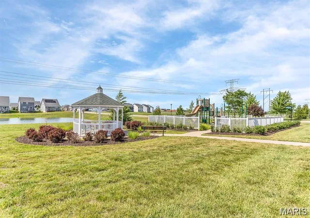 Photo 24 of Sale Pending at 426 Summer Glen Ln, Saint Charles, MO 63301 | MLS# MIS26056098 | Listing updated on 2026-09-06