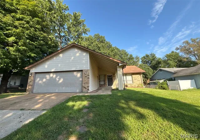 Photo 1 of Single family home for sale at 12702 Willow Trl Dr, Black Jack, MO 63033 | MLS# MIS26056099 | Listing updated on 2026-09-02