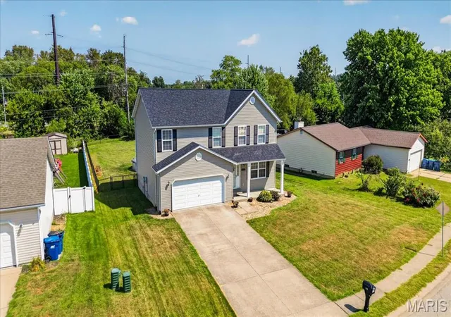 Photo 4 of Single family home for sale at 412 W 5th Street, Saint Jacob, IL 62281 | MLS# MIS26056100 | Listing updated on 2026-10-26