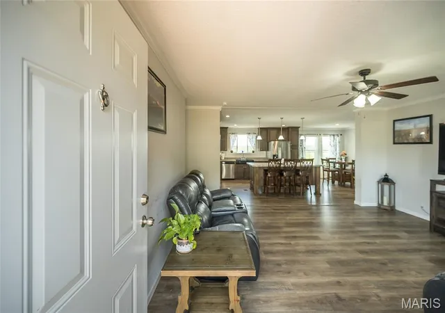Photo 4 of Manufactured home for sale at 10037 Gingham Dr, Richwoods, MO 63071 | MLS# MIS26056112 | Listing updated on 2026-10-16