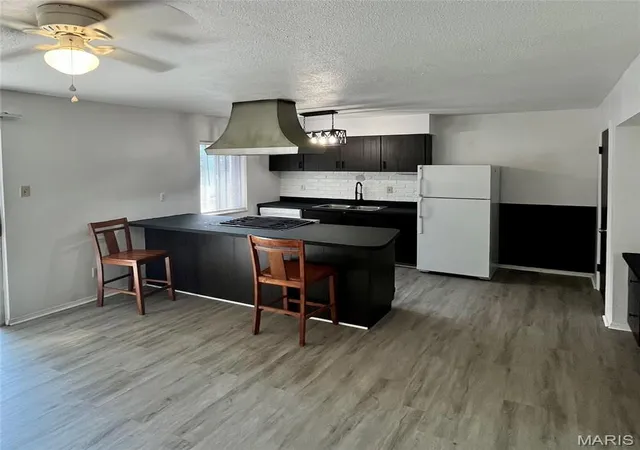 Photo 2 of Condo for sale at 8820 Santa Bella Dr, Hazelwood, MO 63042 | MLS# MIS26056114 | Listing updated on 2026-09-15