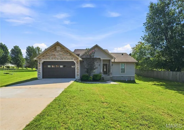 Photo 1 of Single family home for sale at 2037 Tumbleweed Trl, Poplar Bluff, MO 63901 | MLS# MIS26056119 | Listing updated on 2026-09-07