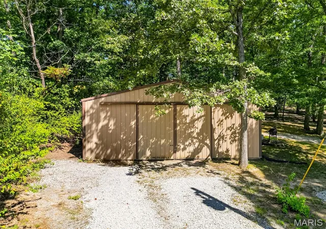 Photo 3 of Land for sale at 26193 Deer Lake Dr, Warrenton, MO 63383 | MLS# MIS26056129 | Listing updated on 2026-09-03