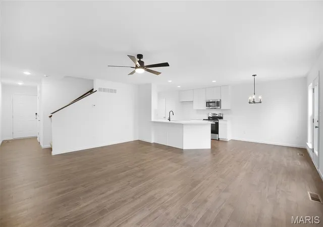Photo 2 of Townhouse for sale at 66 Fairmount Grv Dr, Saint Peters, MO 63376 | MLS# MIS26056140 | Listing updated on 2026-08-31