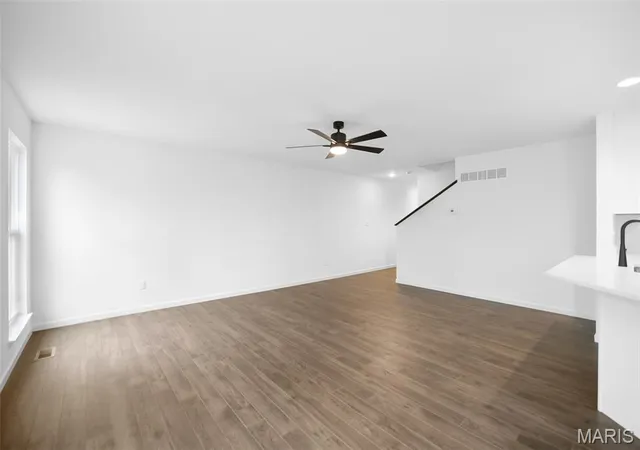 Photo 4 of Townhouse for sale at 66 Fairmount Grv Dr, Saint Peters, MO 63376 | MLS# MIS26056140 | Listing updated on 2026-08-31