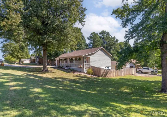 Photo 4 of Single family home for sale at 825 Albert St, Dexter, MO 63841 | MLS# MIS26056154 | Listing updated on 2026-09-01