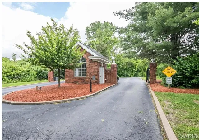 Photo 1 of Land for sale at 1548 Fountainhead Ln, Saint Louis, MO 63138 | MLS# MIS26056157 | Listing updated on 2026-09-02