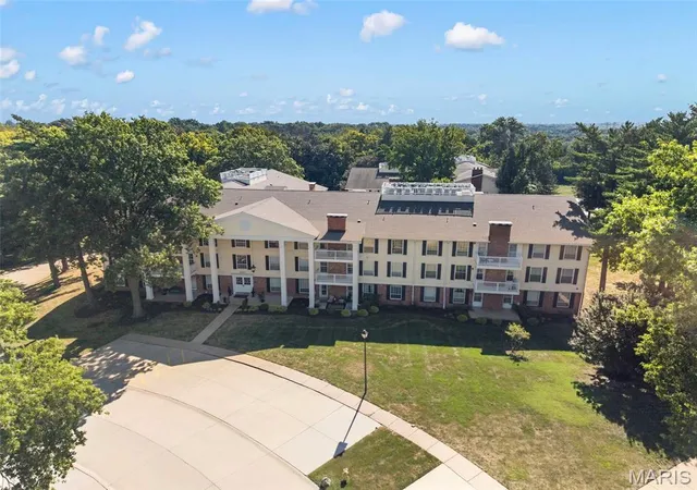 Photo 1 of Condo for sale at 1511 Hampton Hall Dr #18, Chesterfield, MO 63017 | MLS# MIS26056158 | Listing updated on 2026-10-05