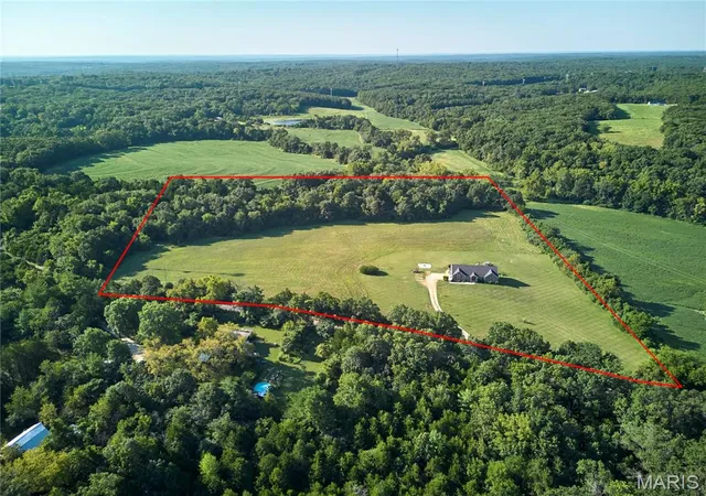 Photo 2 of Single family home for sale at 4426 Old State Rd, Gerald, MO 63037 | MLS# MIS26056164 | Listing updated on 2026-09-02