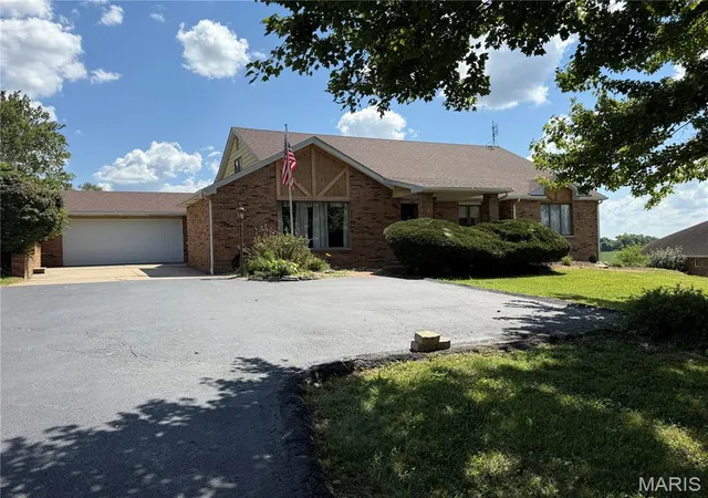 Photo 1 of Single family home for sale at (Undisclosed), East Alton, IL 62024 | MLS# MIS26056165 | Listing updated on 2026-09-06