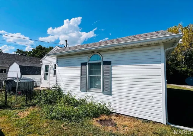 Photo 12 of Single family home for sale at 224 W Orchard St, Vandalia, IL 62471 | MLS# MIS26056167 | Listing updated on 2026-09-04