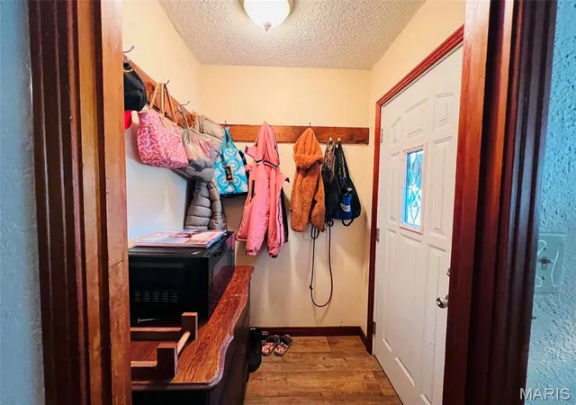 Photo 2 of Single family home for sale at 224 W Orchard St, Vandalia, IL 62471 | MLS# MIS26056167 | Listing updated on 2026-09-04