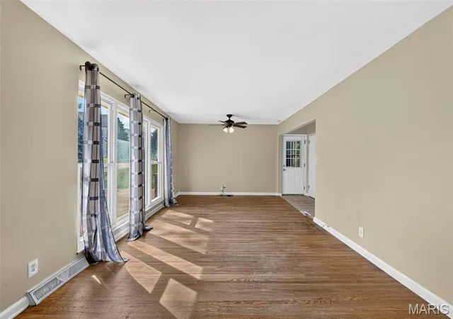 Photo 3 of Single family home for sale at 1229 Olivette Dr, Saint Louis, MO 63132 | MLS# MIS26056170 | Listing updated on 2026-09-19