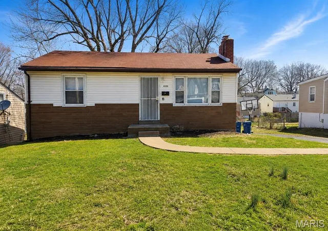 Single family home for sale at 6122 Jackson Ave, Saint Louis, MO 63134 | MLS# MIS26056183