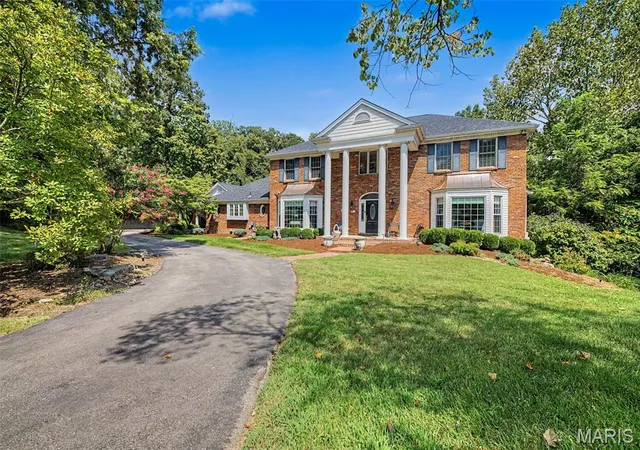 Photo 1 of Single family home for sale at 6202 Blf Forest Dr, Saint Louis, MO 63129 | MLS# MIS26056186 | Listing updated on 2026-09-14