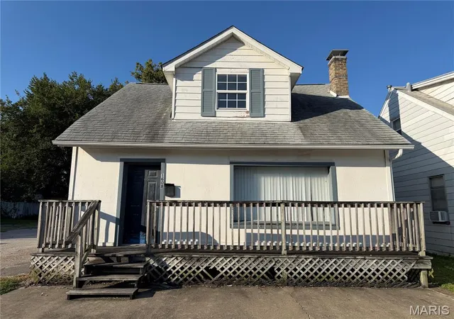 Photo 1 of Single family home for sale at 1608 W Main St, Belleville, IL 62220 | MLS# MIS26056196 | Listing updated on 2026-09-01