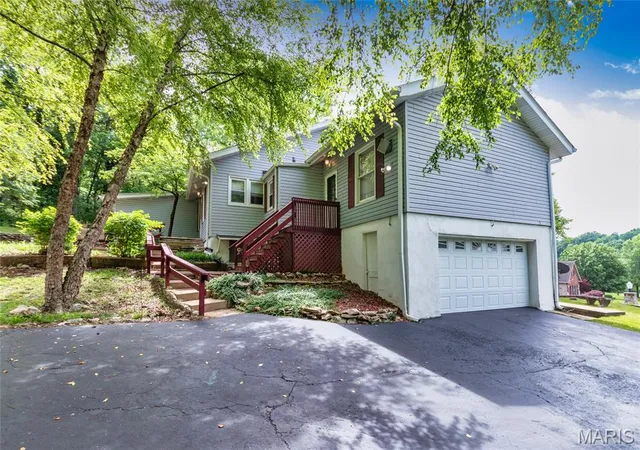 Photo 3 of Single family home for sale at 12505 Weber Hl Rd, Saint Louis, MO 63127 | MLS# MIS26056197 | Listing updated on 2026-09-04