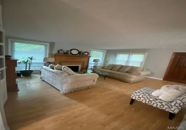 Photo 3 of Single family home for sale at 235 N Dellwood Rd, Saint Louis, MO 63135 | MLS# MIS26056198 | Listing updated on 2026-09-16