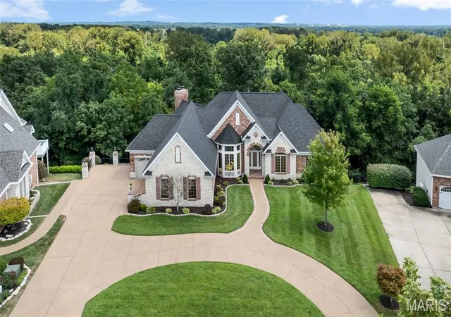 Photo 2 of Single family home for sale at 4030 Austin Dr, Saint Charles, MO 63304 | MLS# MIS26056204 | Listing updated on 2026-09-14