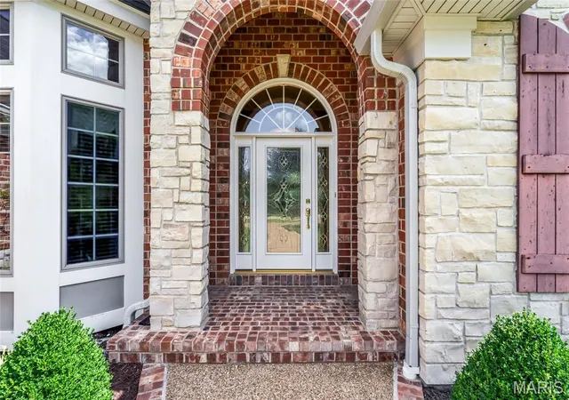 Photo 4 of Single family home for sale at 4030 Austin Dr, Saint Charles, MO 63304 | MLS# MIS26056204 | Listing updated on 2026-10-26