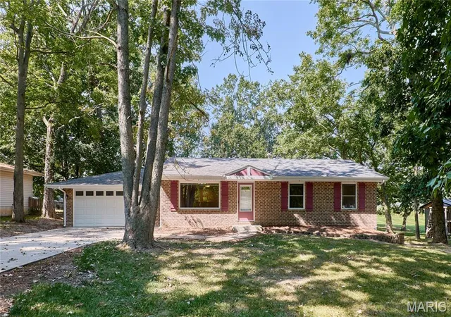 Photo 1 of Single family home for sale at 1397 Valli Ln, Saint Charles, MO 63304 | MLS# MIS26056210 | Listing updated on 2026-09-06
