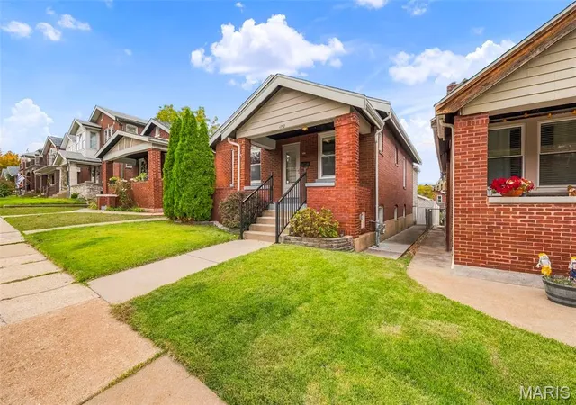 Photo 3 of Single family home for sale at 4959 Walsh St, Saint Louis, MO 63109 | MLS# MIS26056219 | Listing updated on 2026-10-28