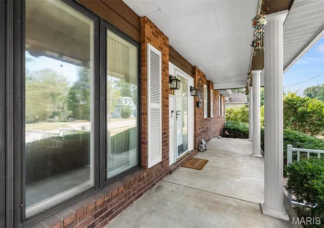Photo 4 of Single family home for sale at 319 Jefferson St, De Soto, MO 63020 | MLS# MIS26056227 | Listing updated on 2026-10-06