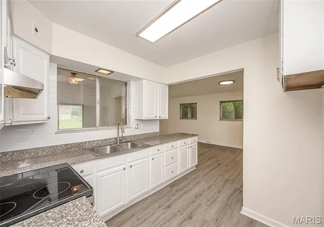 Photo 2 of Sale Pending at 10141 Maraldo Pl, Saint Louis, MO 63137 | MLS# MIS26056244 | Listing updated on 2026-09-04