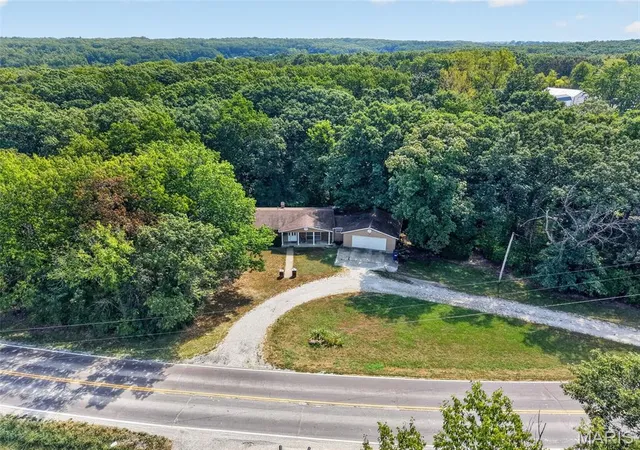 Photo 3 of Single family home for sale at 29944 Hwy J, Wright City, MO 63390 | MLS# MIS26056245 | Listing updated on 2026-09-27